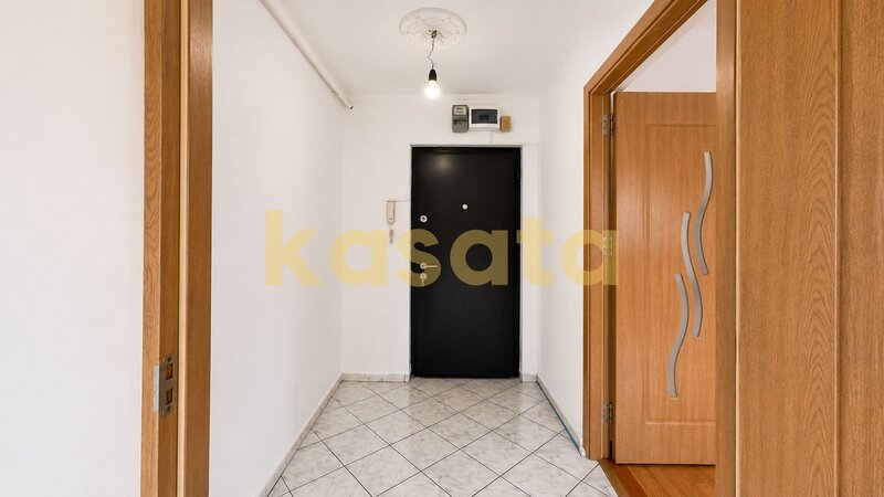 Constantin Georgian  Ap 2 camere 38mp  8minMetrou C. Georgian  Bloc anvelopat Renovat 5/10